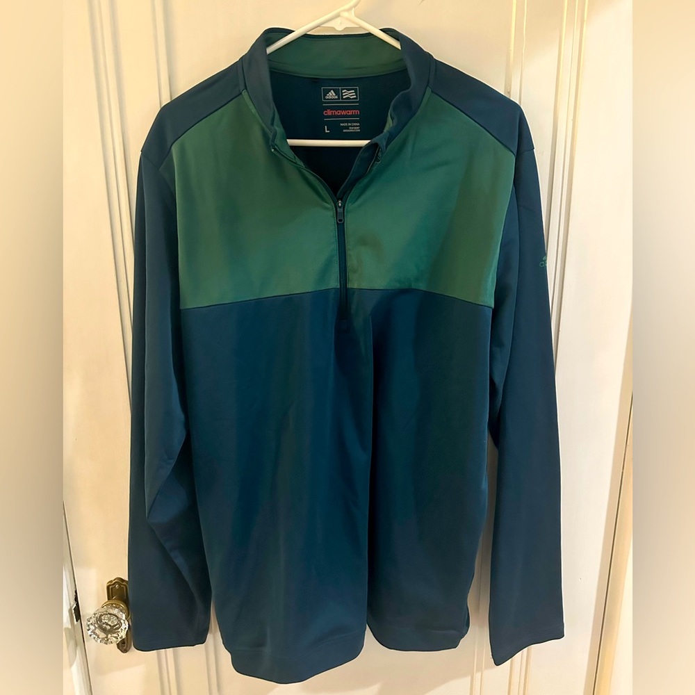 Men’s large Adidas pullover. Like new condition.